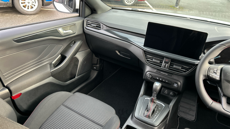 Ford Focus 1.0 EcoBoost Hybrid mHEV 155 ST-Line 5dr Auto Petrol Hatchback